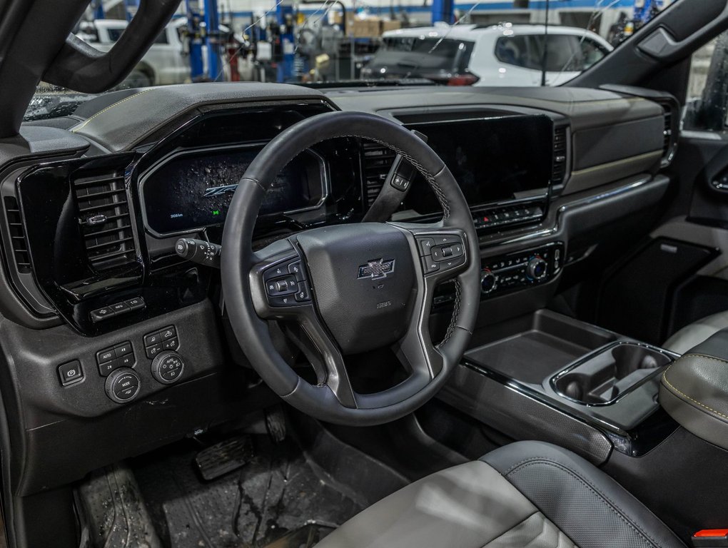 Chevrolet Silverado 2500 HD  2026 à St-Jérôme, Québec - 12 - w1024h768px
