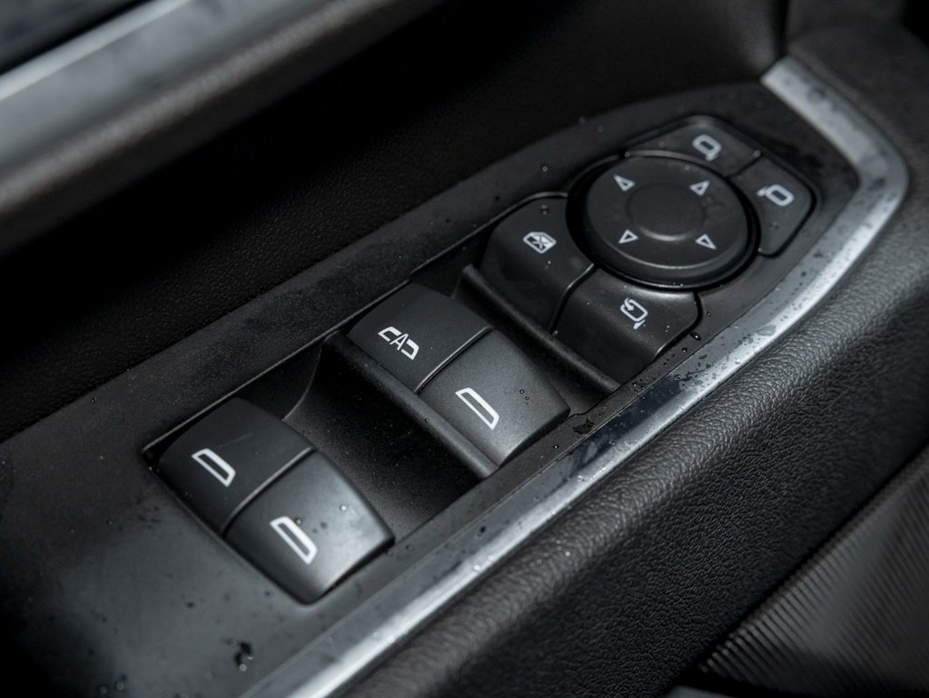 2026 Chevrolet Silverado 2500 HD in St-Jérôme, Quebec - 29 - w1024h768px