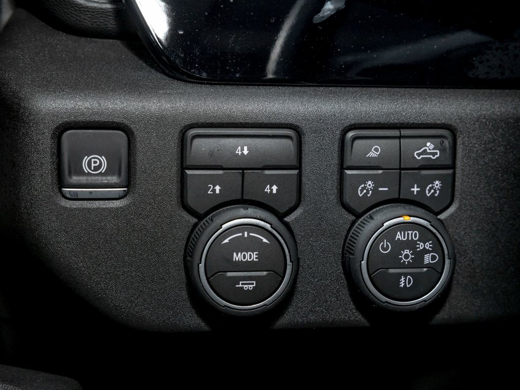 2026 Chevrolet Silverado 2500 HD in St-Jérôme, Quebec - 26 - w1024h768px