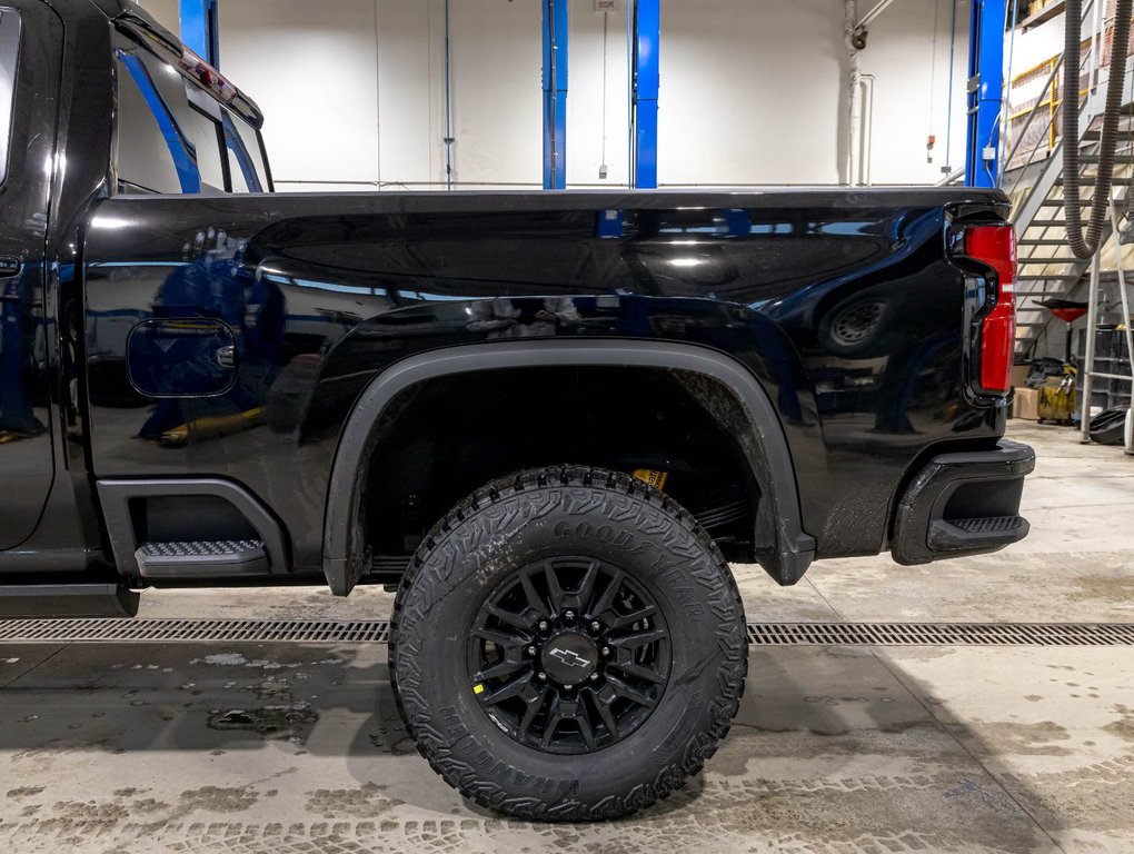 2026 Chevrolet Silverado 2500 HD in St-Jérôme, Quebec - 38 - w1024h768px