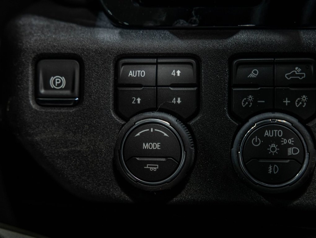 2026 Chevrolet Silverado 2500 HD in St-Jérôme, Quebec - 27 - w1024h768px