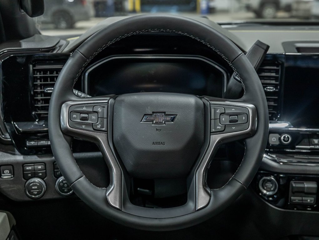 2026 Chevrolet Silverado 2500 HD in St-Jérôme, Quebec - 13 - w1024h768px