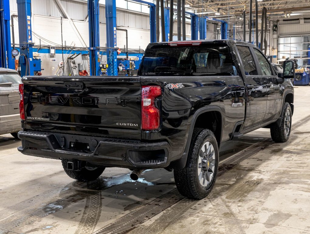 2026 Chevrolet Silverado 2500 HD in St-Jérôme, Quebec - 8 - w1024h768px