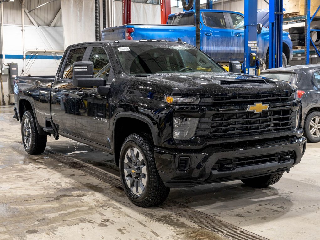 2026 Chevrolet Silverado 2500 HD in St-Jérôme, Quebec - 9 - w1024h768px