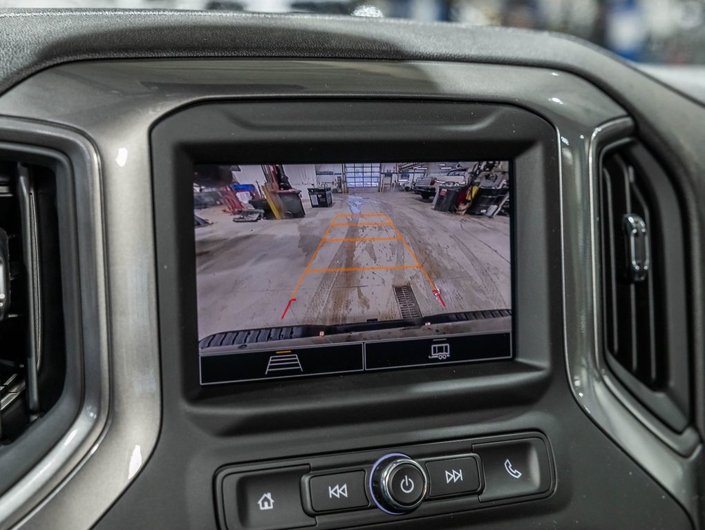 2026 Chevrolet Silverado 2500 HD in St-Jérôme, Quebec - 17 - w1024h768px