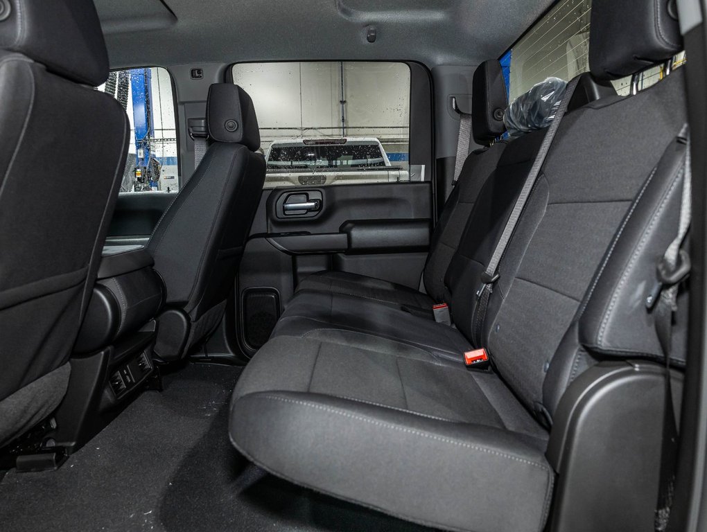 2026 Chevrolet Silverado 2500 HD in St-Jérôme, Quebec - 29 - w1024h768px
