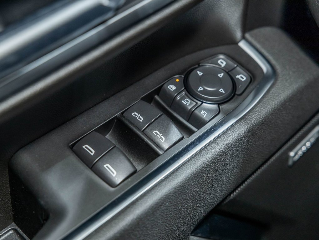 Chevrolet Silverado 2500 HD  2026 à St-Jérôme, Québec - 30 - w1024h768px
