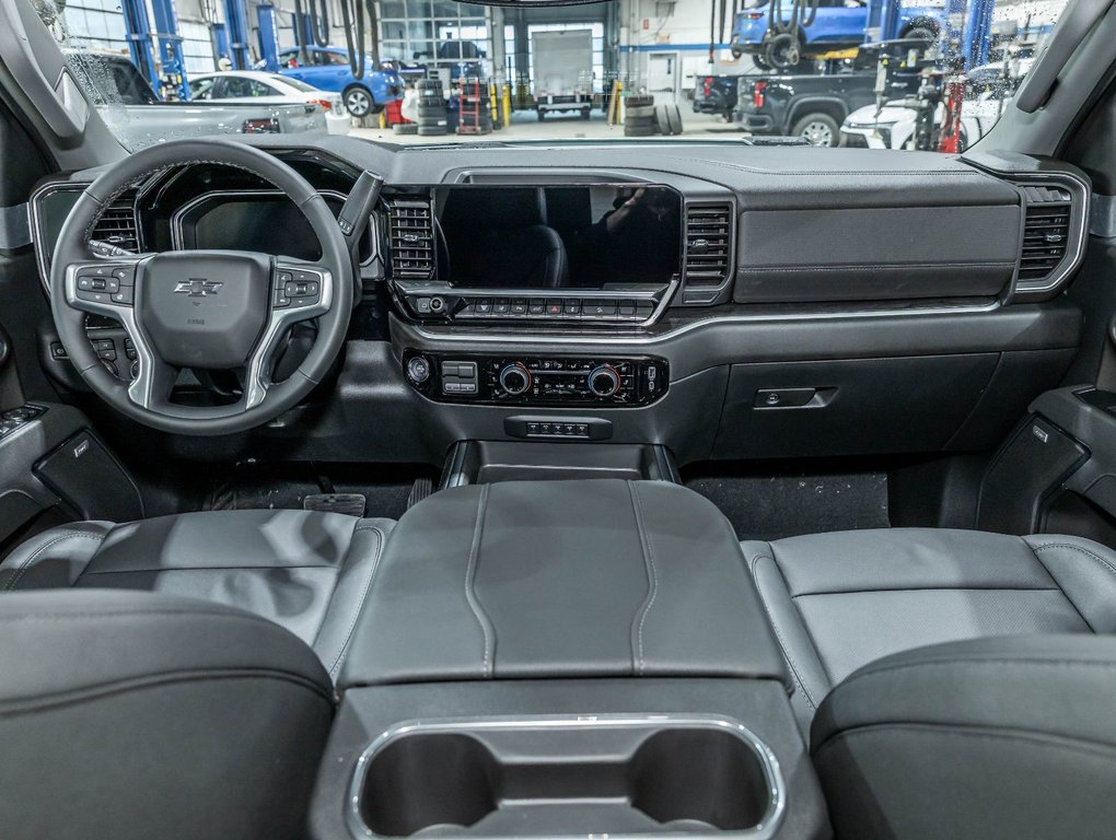 Chevrolet Silverado 2500 HD  2026 à St-Jérôme, Québec - 4 - w1024h768px