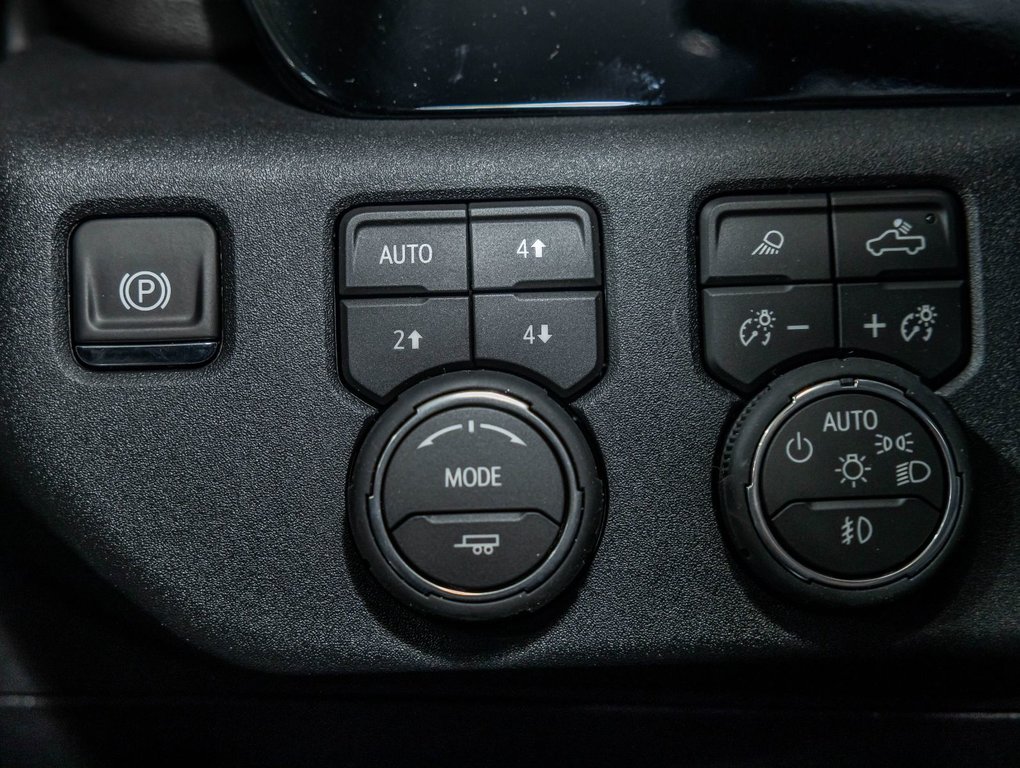Chevrolet Silverado 2500 HD  2026 à St-Jérôme, Québec - 26 - w1024h768px