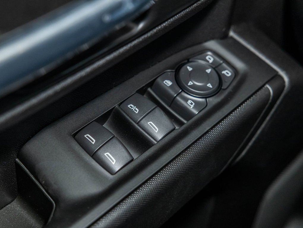 2026 Chevrolet Silverado 2500 HD in St-Jérôme, Quebec - 25 - w1024h768px