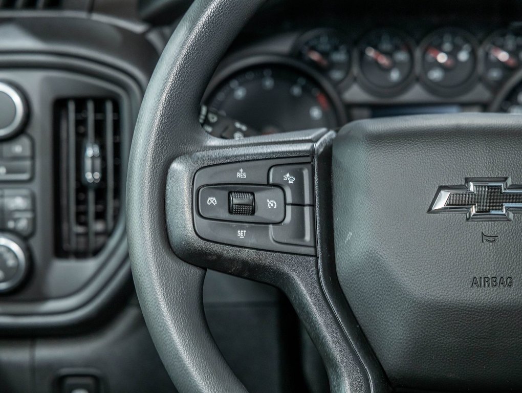 2026 Chevrolet Silverado 2500 HD in St-Jérôme, Quebec - 13 - w1024h768px