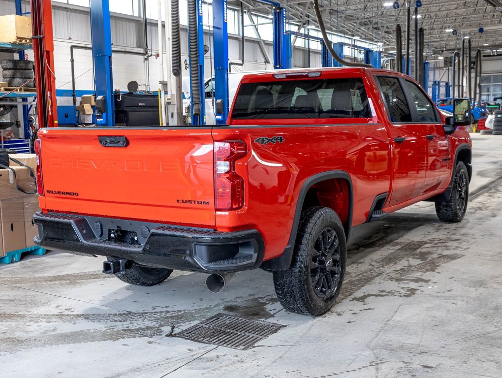 2026 Chevrolet Silverado 2500 HD in St-Jérôme, Quebec - 8 - w1024h768px