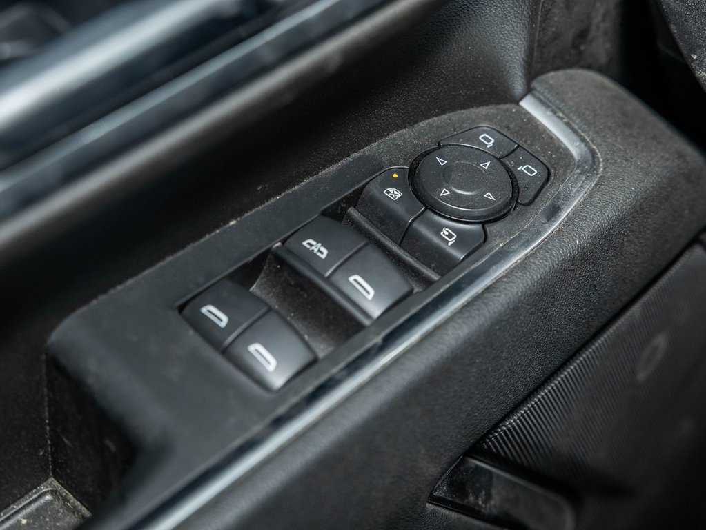2026 Chevrolet Silverado 2500 HD in St-Jérôme, Quebec - 29 - w1024h768px