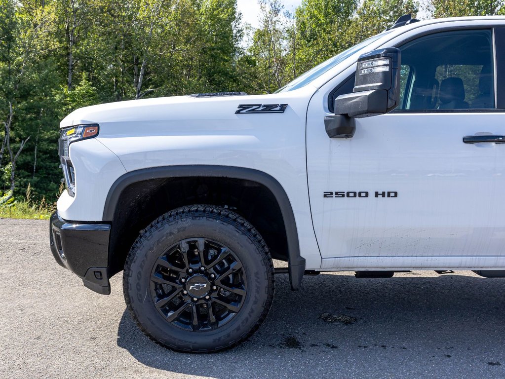 2026 Chevrolet Silverado 2500 HD in St-Jérôme, Quebec - 36 - w1024h768px