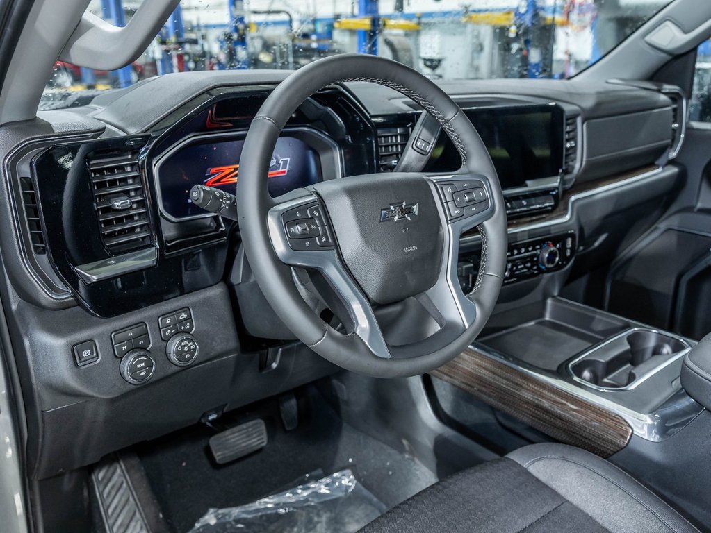 Chevrolet Silverado 2500 HD  2026 à St-Jérôme, Québec - 12 - w1024h768px
