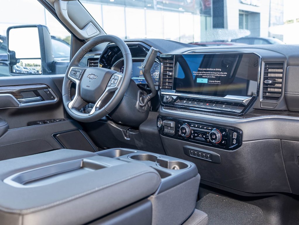 Chevrolet Silverado 2500 HD  2026 à St-Jérôme, Québec - 30 - w1024h768px