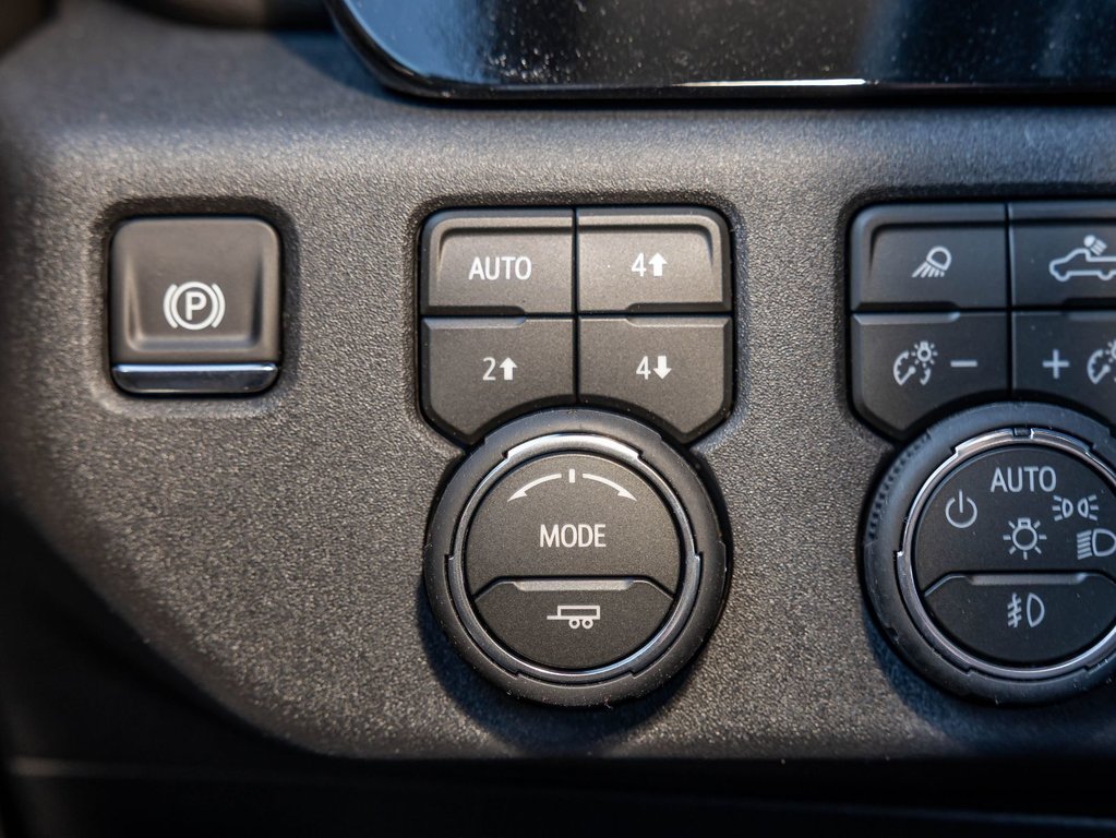 Chevrolet Silverado 2500 HD  2026 à St-Jérôme, Québec - 25 - w1024h768px