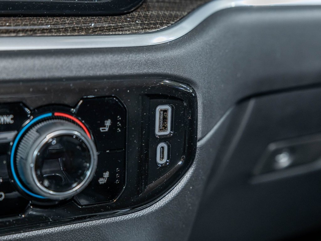 2026 Chevrolet Silverado 2500 HD in St-Jérôme, Quebec - 30 - w1024h768px
