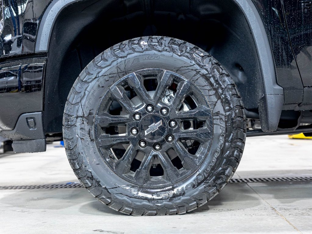 2026 Chevrolet Silverado 2500 HD in St-Jérôme, Quebec - 36 - w1024h768px