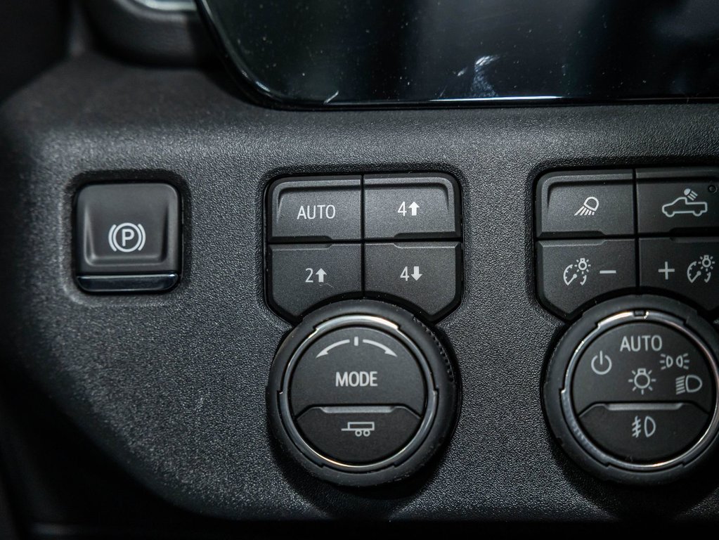 2026 Chevrolet Silverado 2500 HD in St-Jérôme, Quebec - 25 - w1024h768px