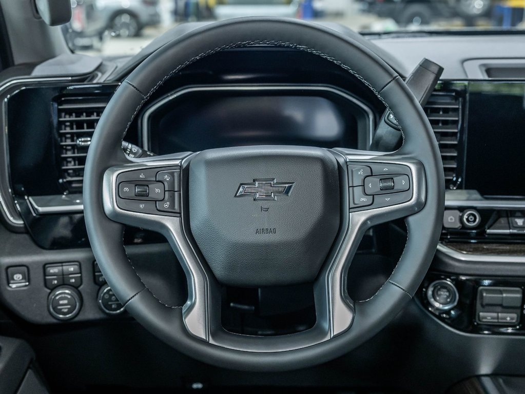 2026 Chevrolet Silverado 2500 HD in St-Jérôme, Quebec - 13 - w1024h768px