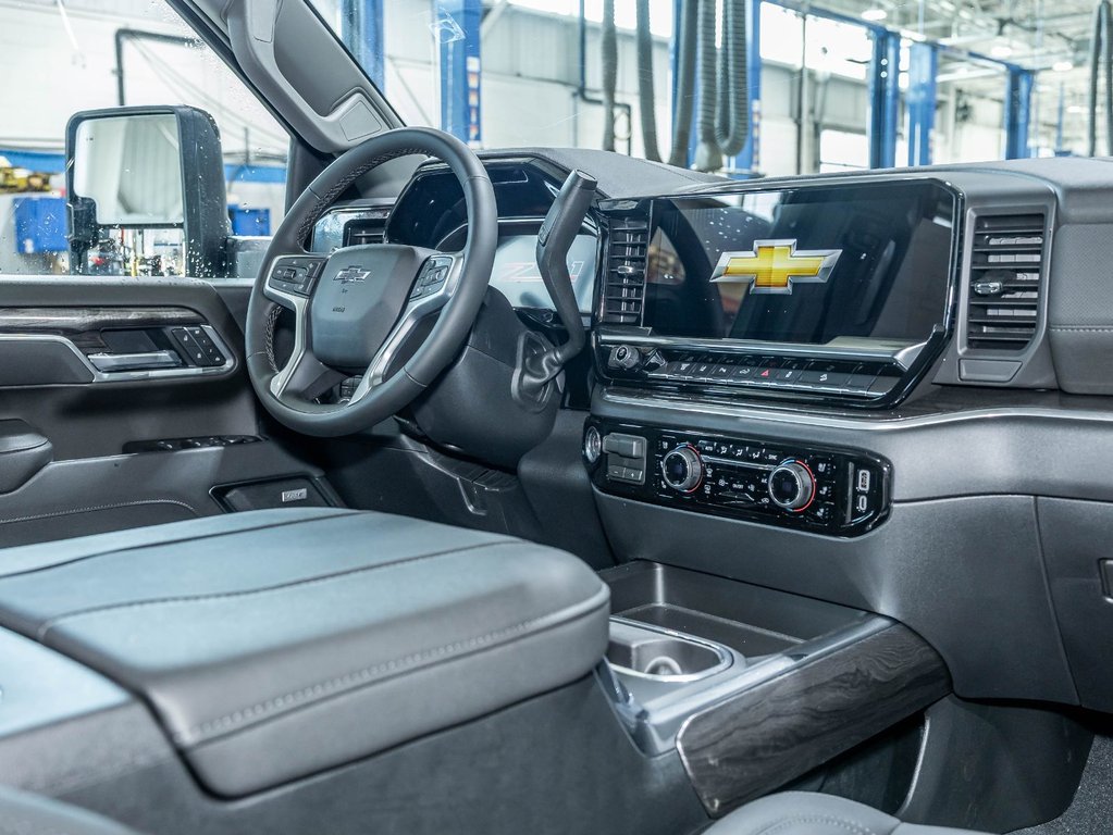 Chevrolet Silverado 2500 HD  2026 à St-Jérôme, Québec - 32 - w1024h768px