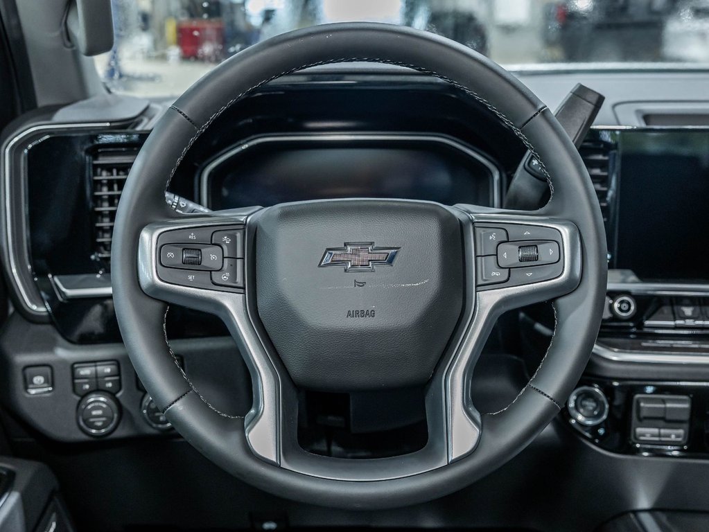 2026 Chevrolet Silverado 2500 HD in St-Jérôme, Quebec - 13 - w1024h768px