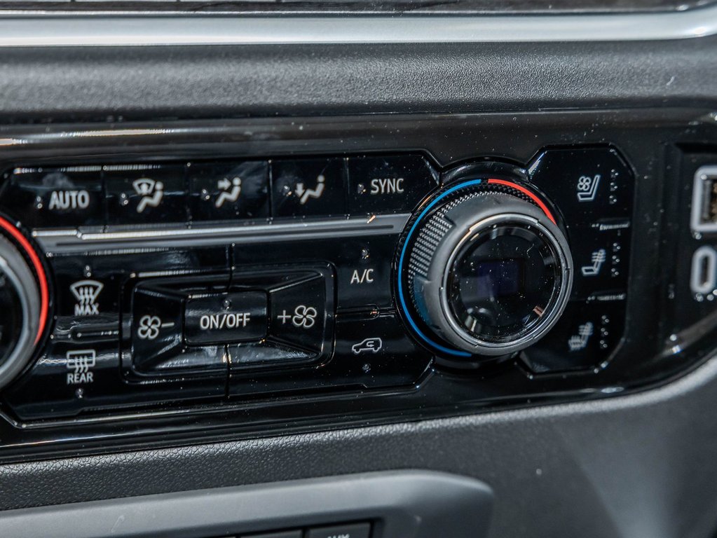 2026 Chevrolet Silverado 2500 HD in St-Jérôme, Quebec - 25 - w1024h768px