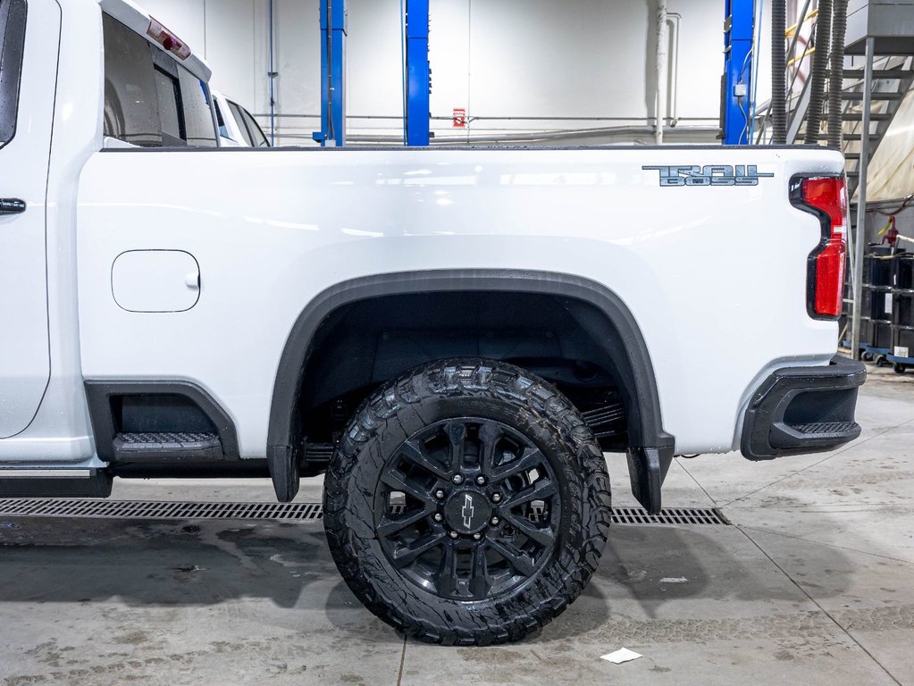 2026 Chevrolet Silverado 2500 HD in St-Jérôme, Quebec - 36 - w1024h768px