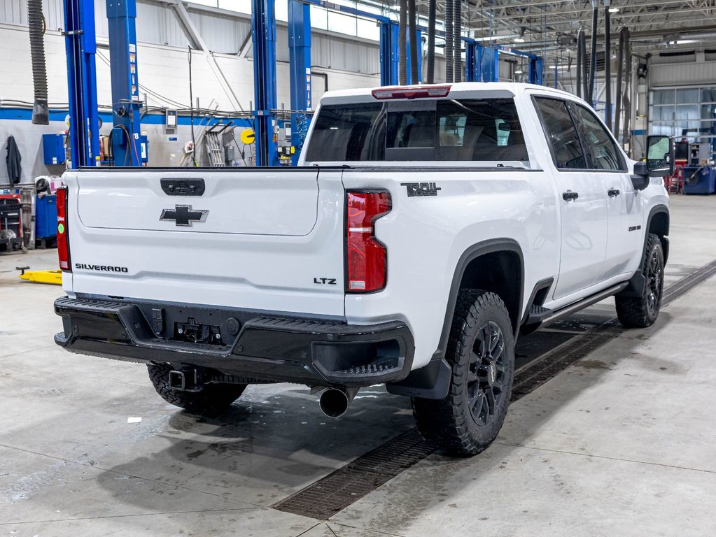 2026 Chevrolet Silverado 2500 HD in St-Jérôme, Quebec - 9 - w1024h768px