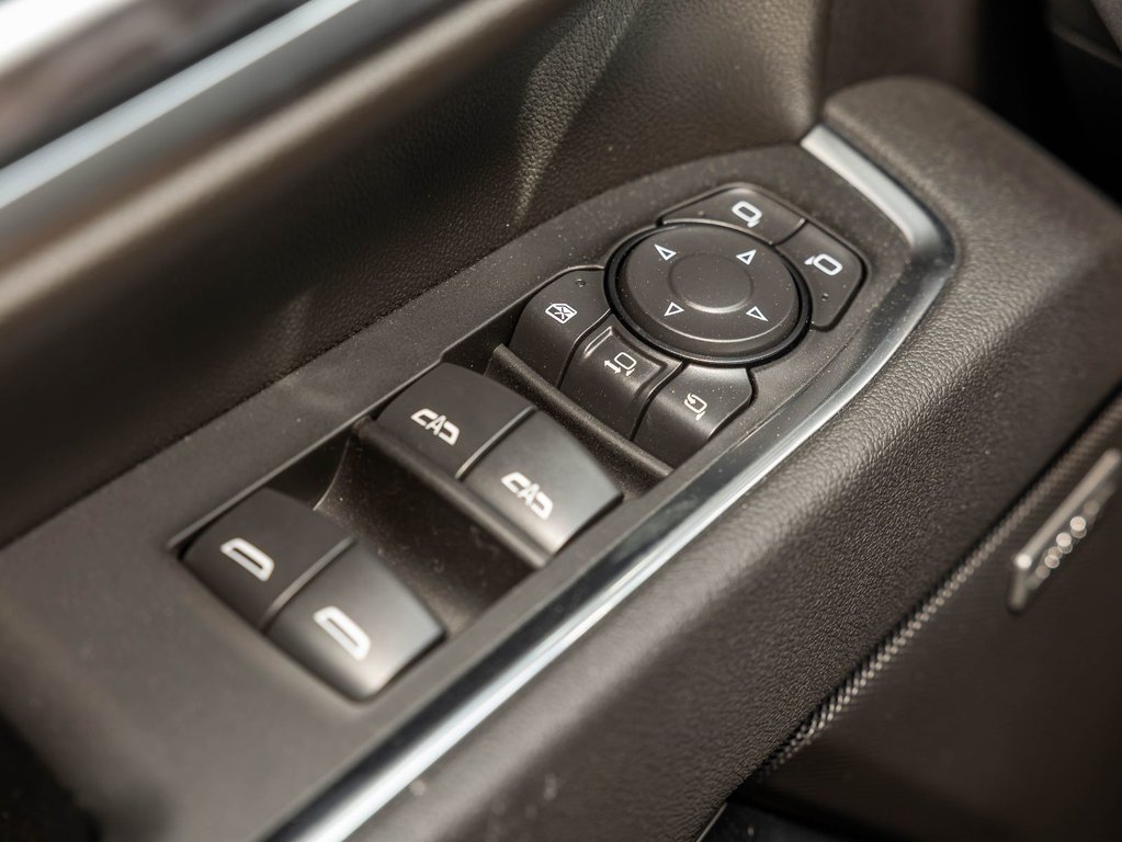 2026 Chevrolet Silverado 2500 HD in St-Jérôme, Quebec - 30 - w1024h768px