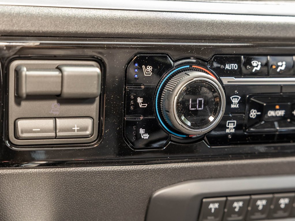 2026 Chevrolet Silverado 2500 HD in St-Jérôme, Quebec - 24 - w1024h768px