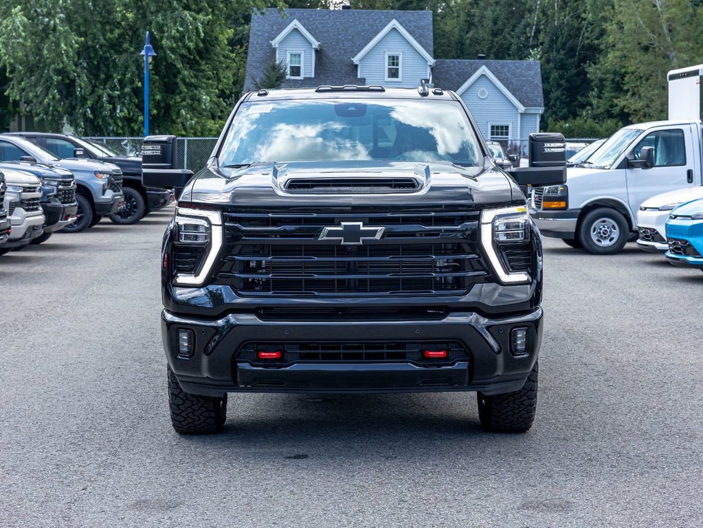 2026 Chevrolet Silverado 2500 HD in St-Jérôme, Quebec - 2 - w1024h768px