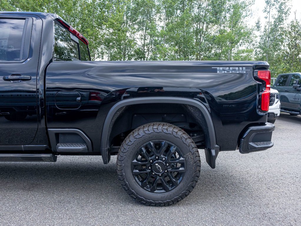 2026 Chevrolet Silverado 2500 HD in St-Jérôme, Quebec - 36 - w1024h768px