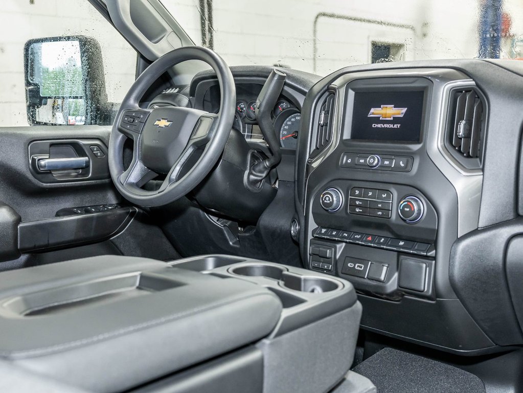 Chevrolet Silverado 2500 HD  2026 à St-Jérôme, Québec - 27 - w1024h768px