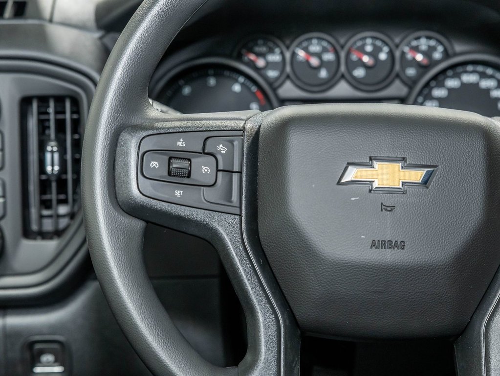 Chevrolet Silverado 2500 HD  2026 à St-Jérôme, Québec - 13 - w1024h768px