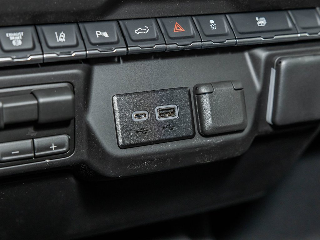 Chevrolet Silverado 2500 HD  2026 à St-Jérôme, Québec - 26 - w1024h768px