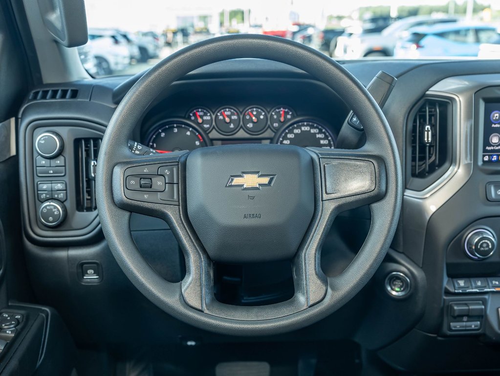 2026 Chevrolet Silverado 2500 HD in St-Jérôme, Quebec - 12 - w1024h768px