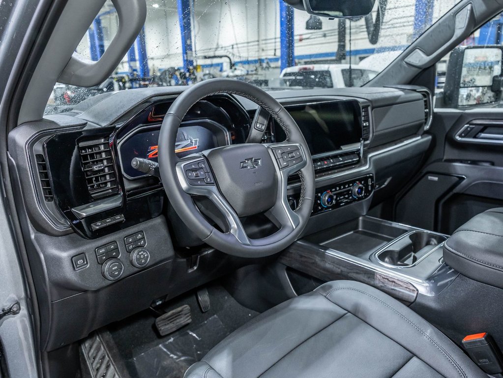 Chevrolet Silverado 2500 HD  2026 à St-Jérôme, Québec - 11 - w1024h768px