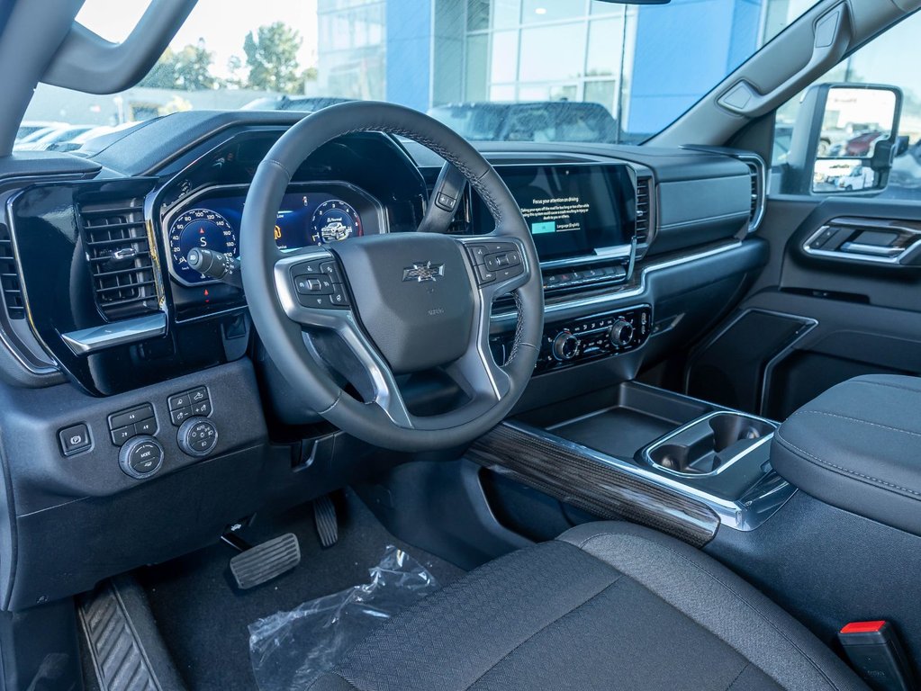 Chevrolet Silverado 2500 HD  2026 à St-Jérôme, Québec - 11 - w1024h768px