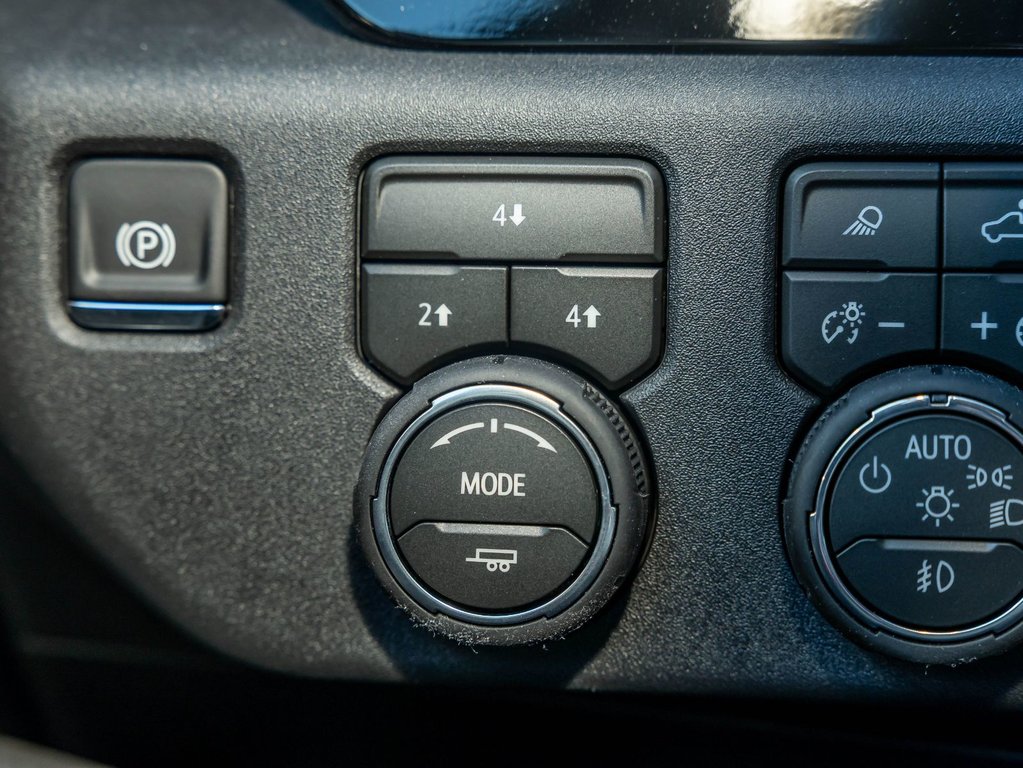 Chevrolet Silverado 2500 HD  2026 à St-Jérôme, Québec - 22 - w1024h768px
