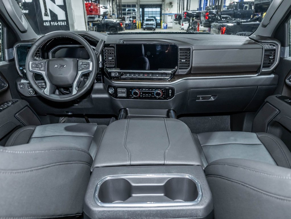 2026 Chevrolet Silverado 2500 HD in St-Jérôme, Quebec - 4 - w1024h768px