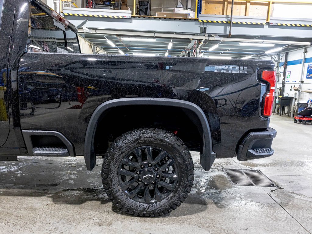 2026 Chevrolet Silverado 2500 HD in St-Jérôme, Quebec - 33 - w1024h768px