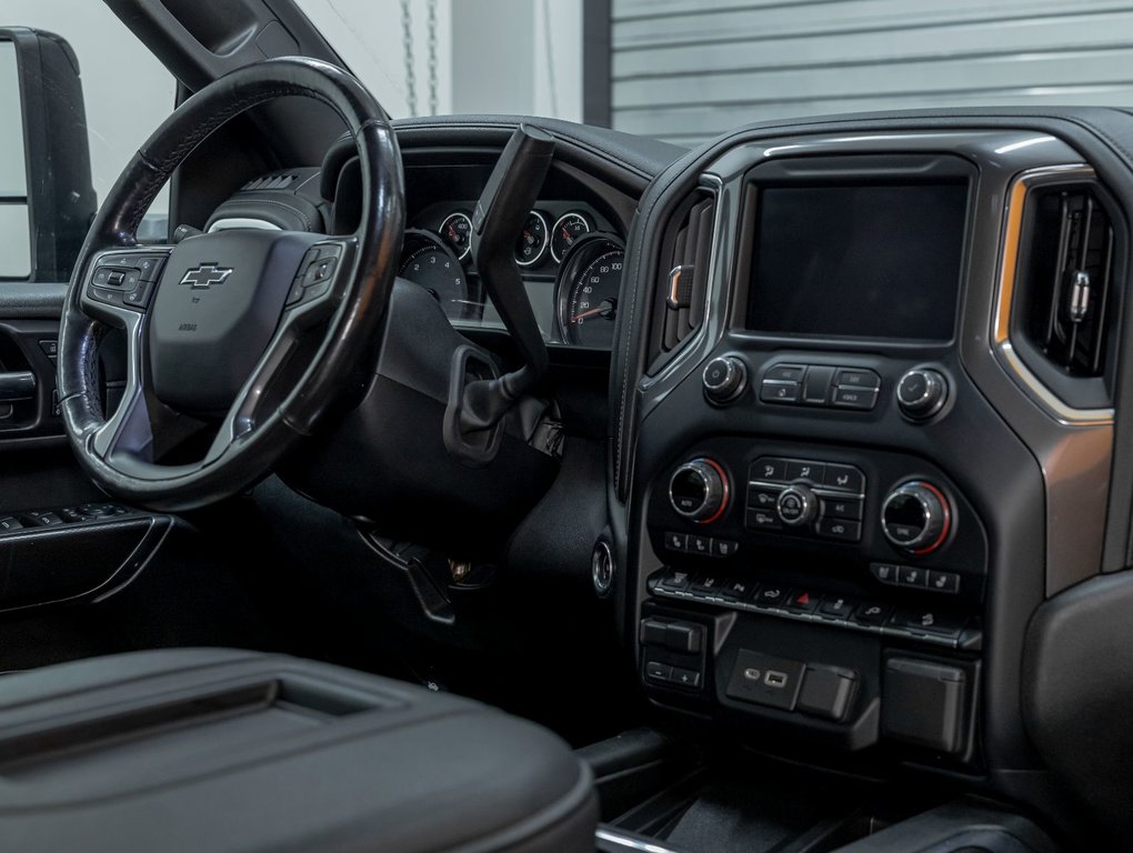 Chevrolet Silverado 2500HD  2021 à St-Jérôme, Québec - 32 - w1024h768px