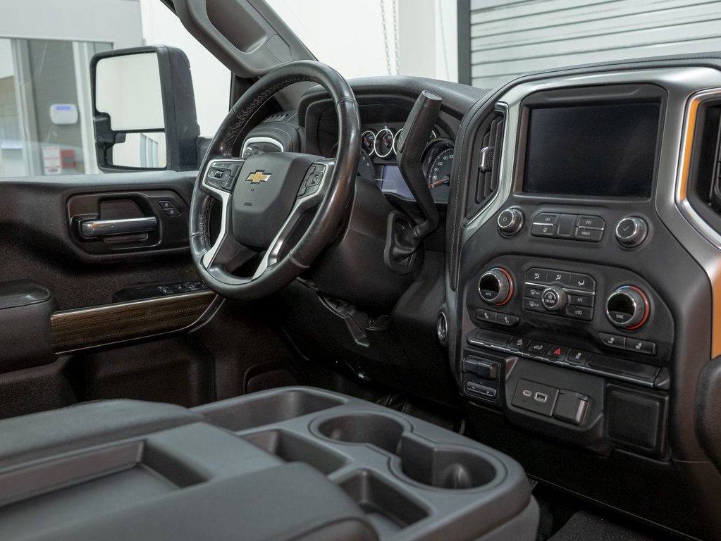 Chevrolet Silverado 2500HD  2022 à St-Jérôme, Québec - 27 - w1024h768px