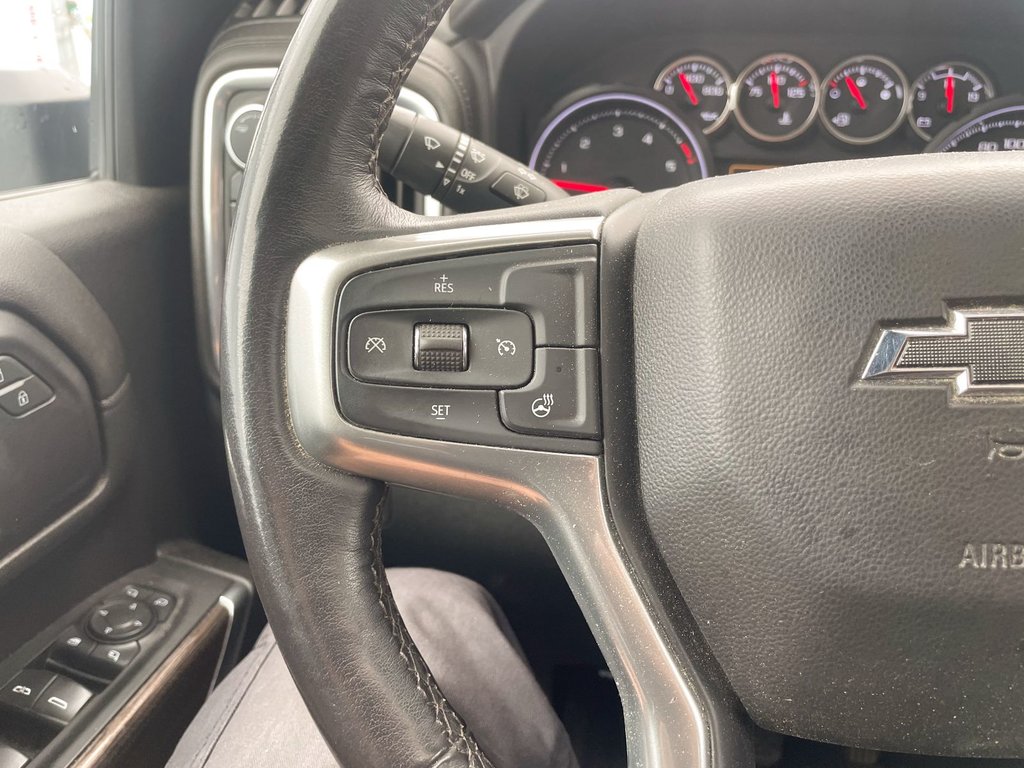 Chevrolet Silverado 2500HD  2022 à St-Jérôme, Québec - 14 - w1024h768px