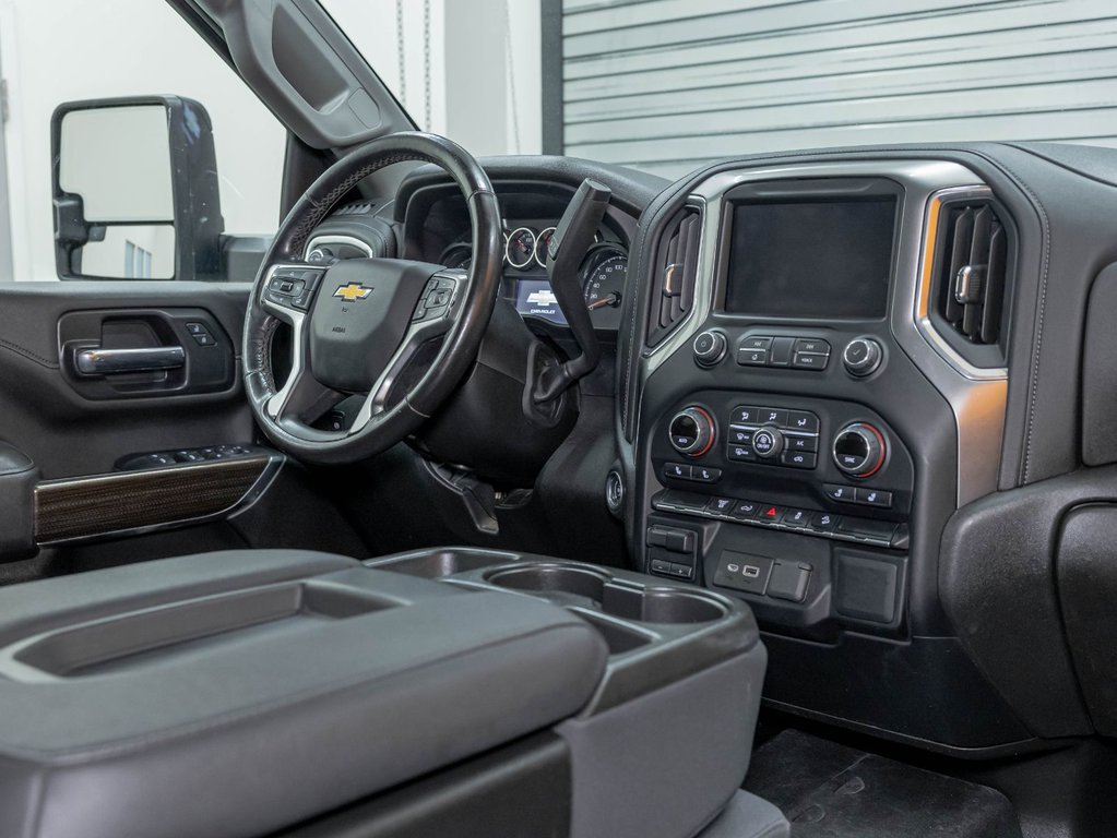 Chevrolet Silverado 2500HD  2022 à St-Jérôme, Québec - 30 - w1024h768px