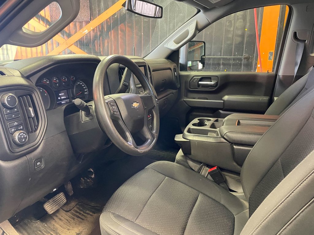 Chevrolet Silverado 2500HD  2022 à St-Jérôme, Québec - 3 - w1024h768px