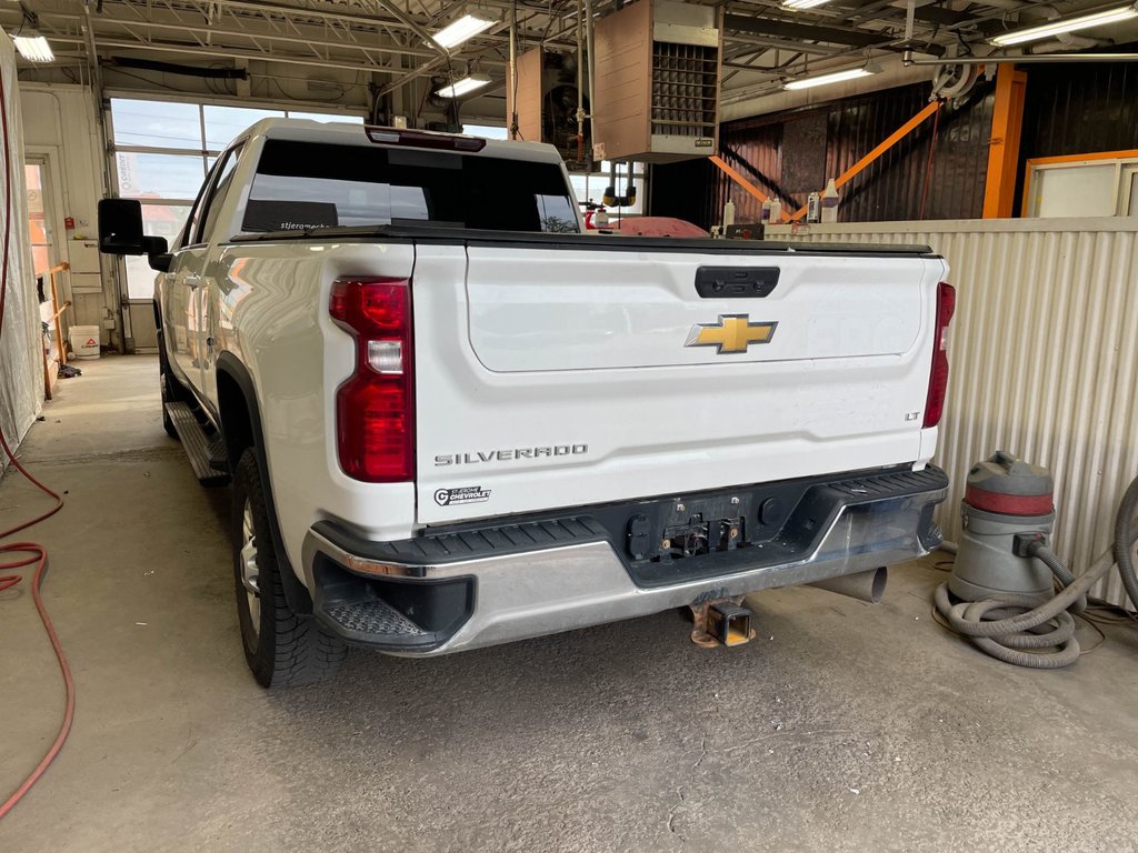 Chevrolet Silverado 2500HD  2022 à St-Jérôme, Québec - 5 - w1024h768px