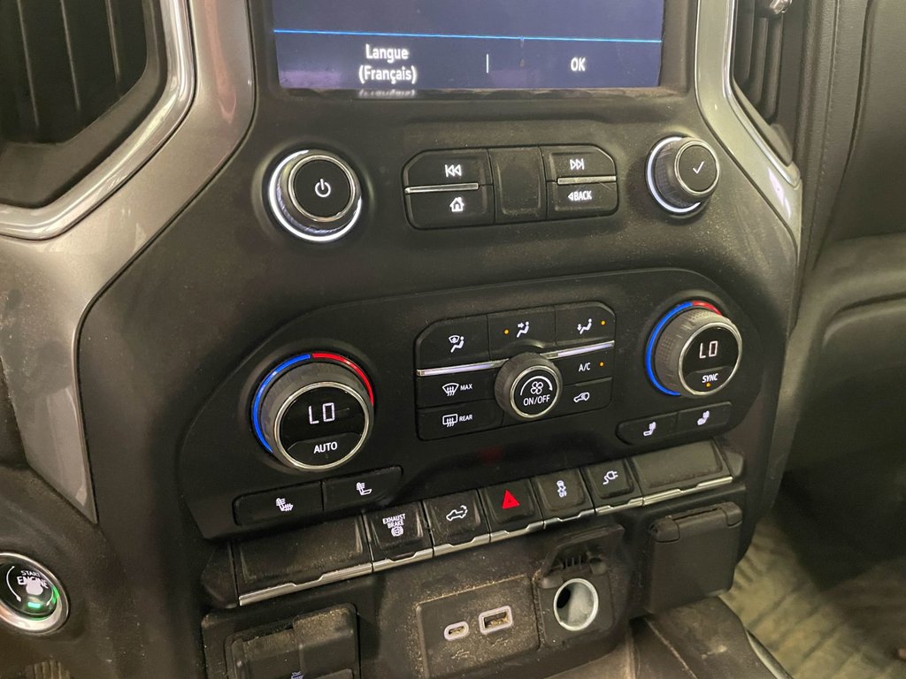 Chevrolet Silverado 2500HD  2022 à St-Jérôme, Québec - 12 - w1024h768px